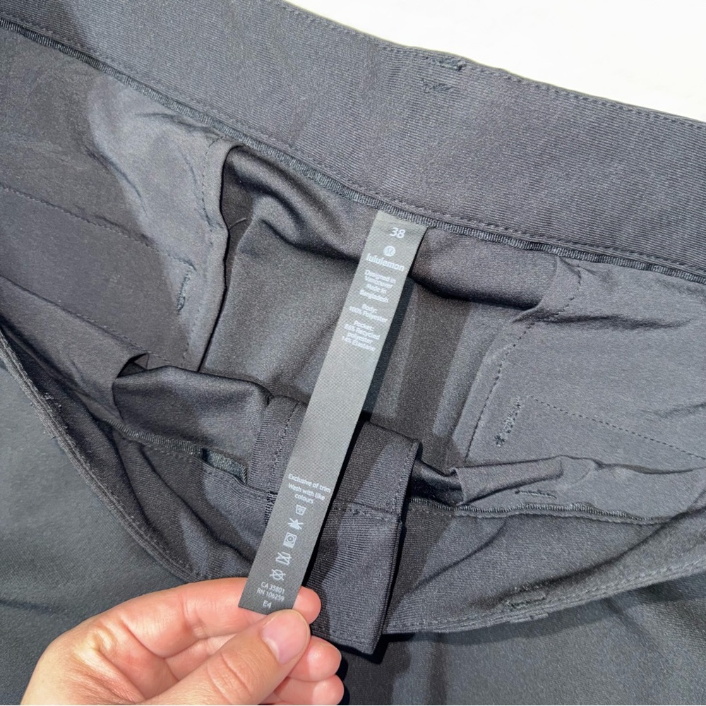 Men’s Lululemon ABC‎ pant - Picture 3 of 6